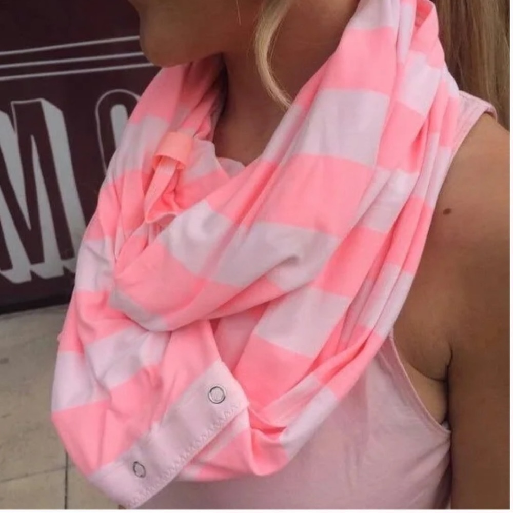 Lululemon- iconic vinyasa rulu scarf in steep stripe bleached coral-like new!🌸